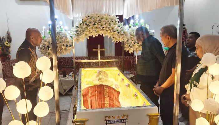 Wali Kota dan Manajemen Persipura Melayat Almarhum Drs. M. R. Kambu, Usulan Penamaan Jalan untuk Mengabadikan Nama Beliau