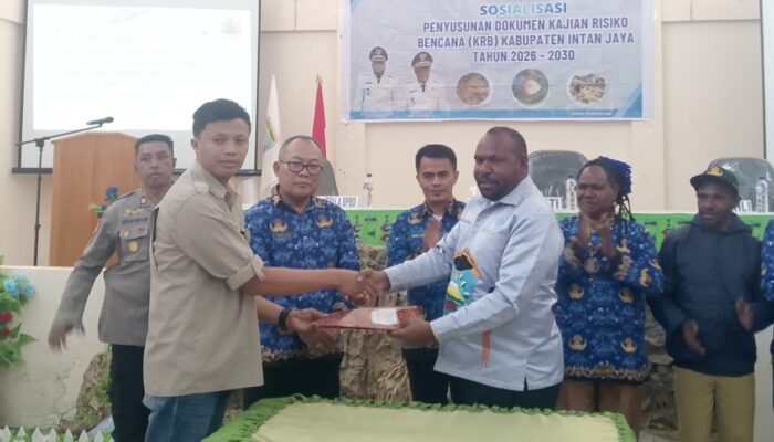 Bupati Aner Maisini Buka Sosialisasi Penyusunan Kajian Risiko Bencana Intan Jaya 2026–2030