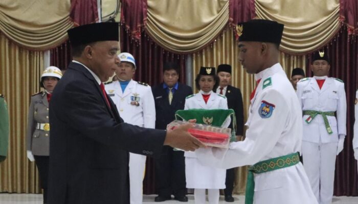 Pengukuhan Paskibraka Yapen 2026, Bupati Benyamin Arisoy: Bukan Sekadar Seremonial, Melainkan Amanah dan Kehormatan