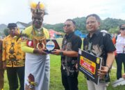 Momen HUT RI Ke-81, Indomaret Serahkan CSR Lima Kendaraan Roda Tiga ke Pemkot Jayapura