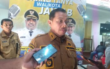 Honor Kader Posyandu Nunggak, Rustam Malu