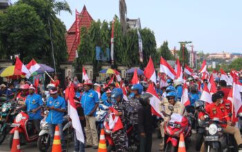 Semarak HUT RI ke-81, Pemkot Jayapura Gelar Pawai Merah Putih Darat dan Laut: Tegaskan Jayapura Bagian Tak Terpisahkan NKRI