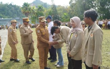 Wakil Wali Kota Jayapura Tarik 24 Mahasiswa KKN UGM, Minta Program Pengabdian Terus Berlanjut dan Memberi Manfaat Berkelanjutan