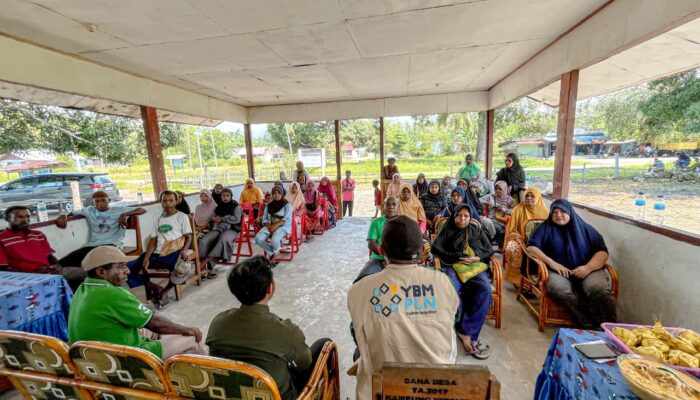 Tembus Pesisir Papua, YBM PLN Modali Usaha Warga dan Biayai Pendidikan Anak Kampung Nengke