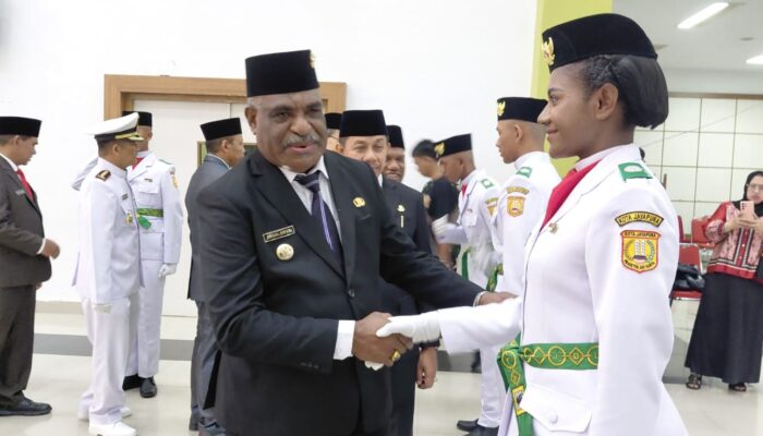 30 Paskibraka Kota Jayapura Resmi Dikukuhkan, Siap Kibarkan Sang Merah Putih 17 Agustus