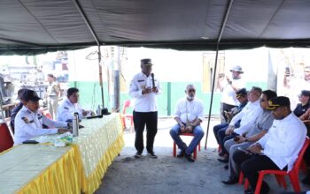 Pimpin Rakor di Lokasi Kebakaran Dok V, Wali Kota Abisai Rollo: Data Harus Akurat, Bantuan Lewat Satu Pintu
