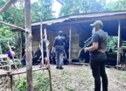 Satgas Kepolisian Operasi Damai Cartenz Kembangkan Penangkapan YN, Amankan Sejumlah Barang Bukti Di Keerom
