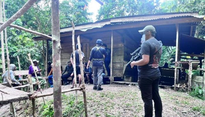Satgas Kepolisian Operasi Damai Cartenz Kembangkan Penangkapan YN, Amankan Sejumlah Barang Bukti Di Keerom