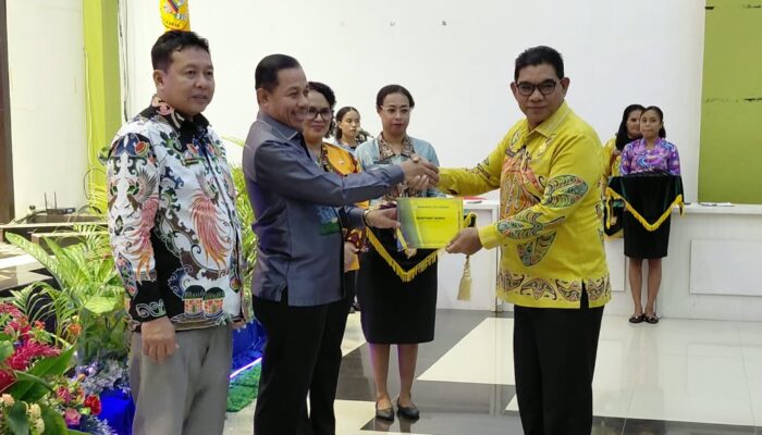 Serahkan DPPA 2026, Abisai Rollo Tekankan Penyelesaian Program Tepat Waktu