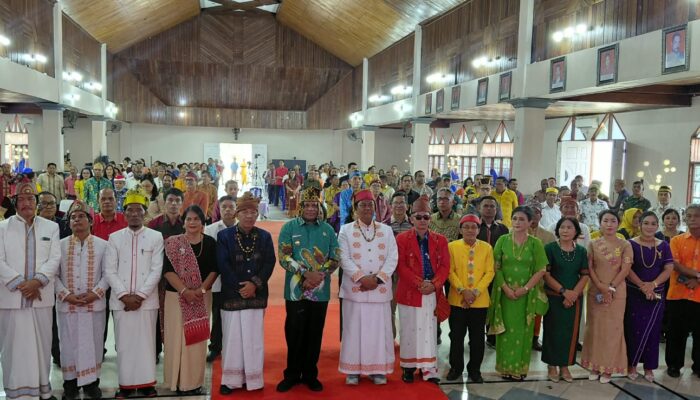 Gubernur Matius Fakhiri Lantik Pengurus IKT Papua, Zet Saalino Jadi Ketua Periode 2026-2031